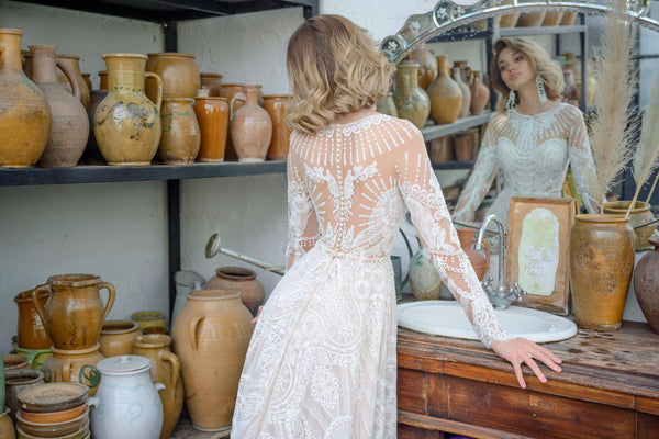 boho lace long sleeve wedding dress Long Sleeves Lace Boho Wedding Gown EU40 / Off-White