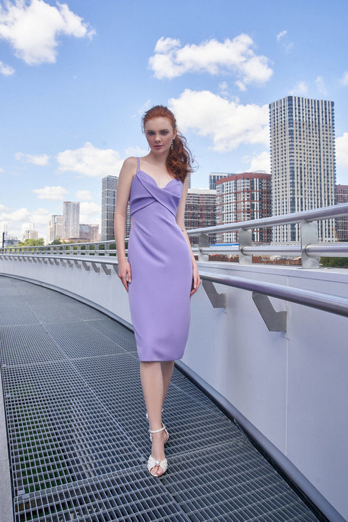 Vestido de cóctel midi con tirantes finos y espalda abierta 