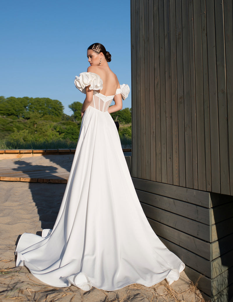 Vestido de novia evasé sin tirantes en mikado con mangas extraíbles y tirantes