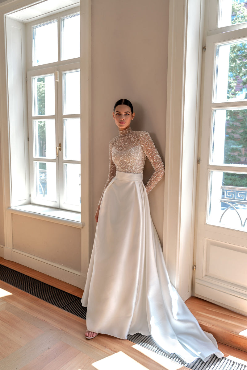 Elegant Illusion Long Sleeve High Neck A-Line Wedding Dress with Pearl EU34 Elegant Illusion Long Sleeve High Neck A-Line Wedding Dress with Pearl EU34