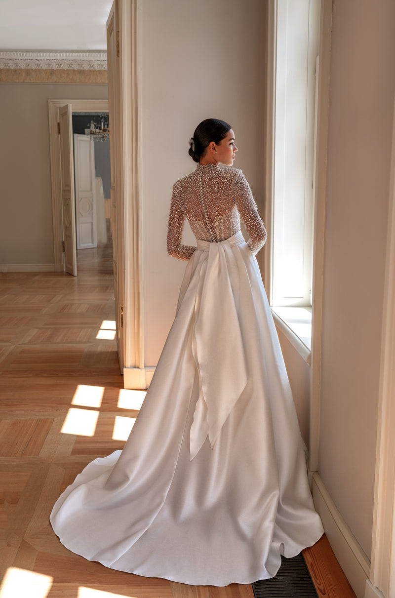 Elegant Illusion Long Sleeve High Neck A-Line Wedding Dress with Pearl EU34 Elegant Illusion Long Sleeve High Neck A-Line Wedding Dress with Pearl EU34