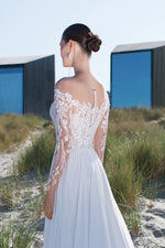 Vestido de novia de corte A, manga larga, transparente, con hombros descubiertos y abertura