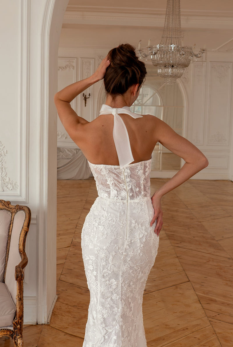 Ethereal Lace and Organza Mermaid Wedding Dress with Detachable Ruffled  Sleeves