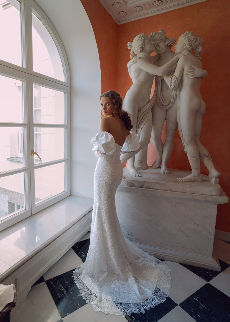 satin mermaid wedding dress strapless Chic Strapless Satin Pleats Mermaid Wedding Dress with Detachable Skirt QW2203 US14 / Ivory