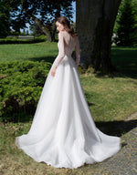 Vestido de novia elegante, transparente, de manga larga, con cuello de ilusión y corte en A