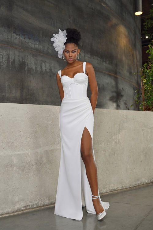 Vestido de boda minimalista de la sirena de Sweatheart