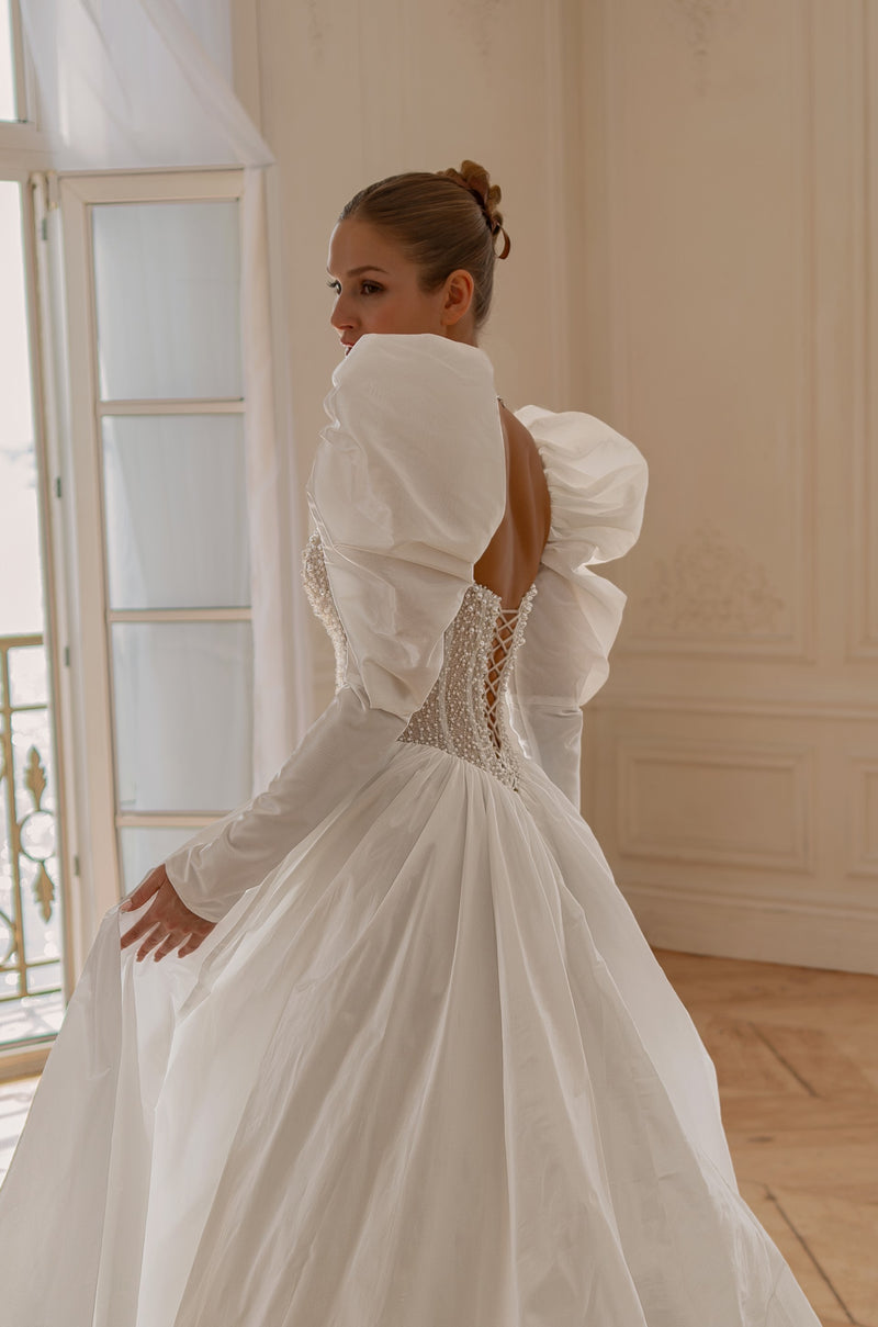 ballgown women's white wedding dress for a royal wedding Ball Gown V-neck Long Sleeves Cathedral Train Dresses SWD0021 The voluminous skirt flows dramatically Iconic Royal Modest Lace Wedding