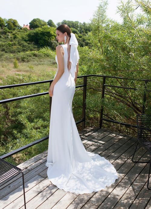 Impresionante vestido de novia sirena con cuello en V