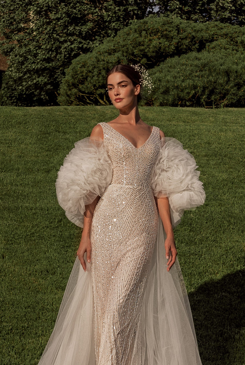 Dreamy V-Neck Sparkle Mermaid Wedding Dress with Striking Volumetric F HAREM's Brides Dreamy V-Neck Sparkle Mermaid Wedding Dress with Striking Volumetric F HAREM's Brides