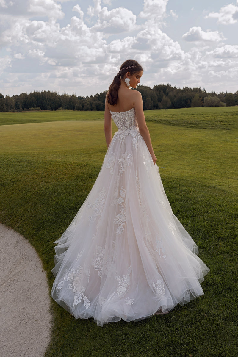 Robe de mariée trapèze sans bretelles avec boléro 3D