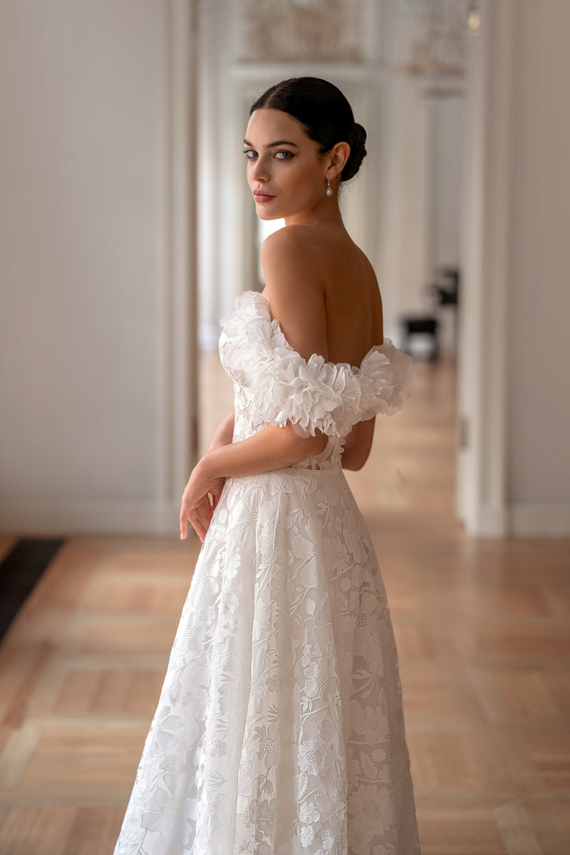 Off-the-Shoulder Lace A-Line Wedding Dress HAREM's Brides Off-the-Shoulder Lace A-Line Wedding Dress HAREM's Brides