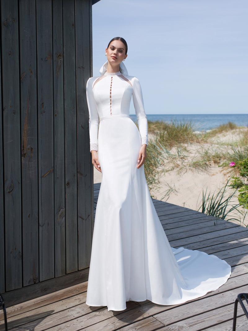 Robe de mariée sirène à manches longues et col haut avec magnifique dos