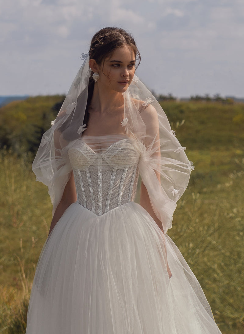 Magnifique robe de mariée trapèze sans bretelles