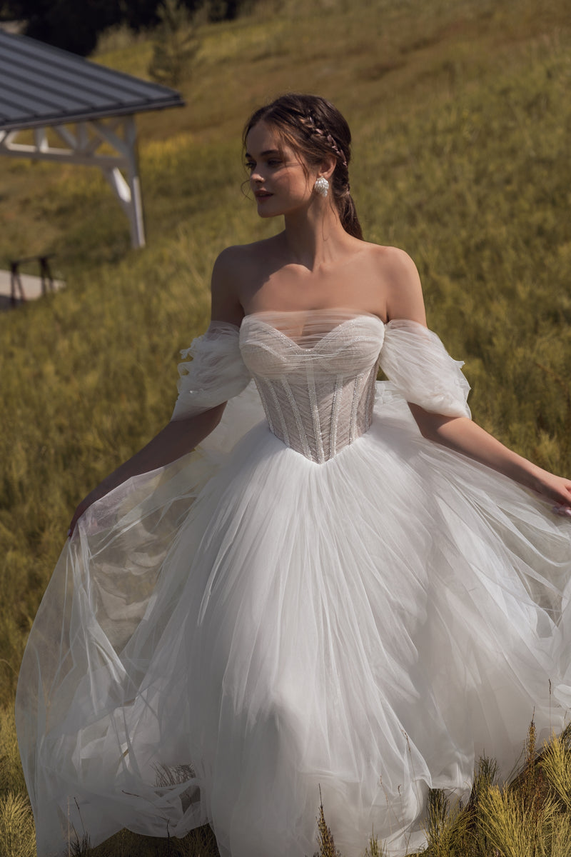 Magnifique robe de mariée trapèze sans bretelles