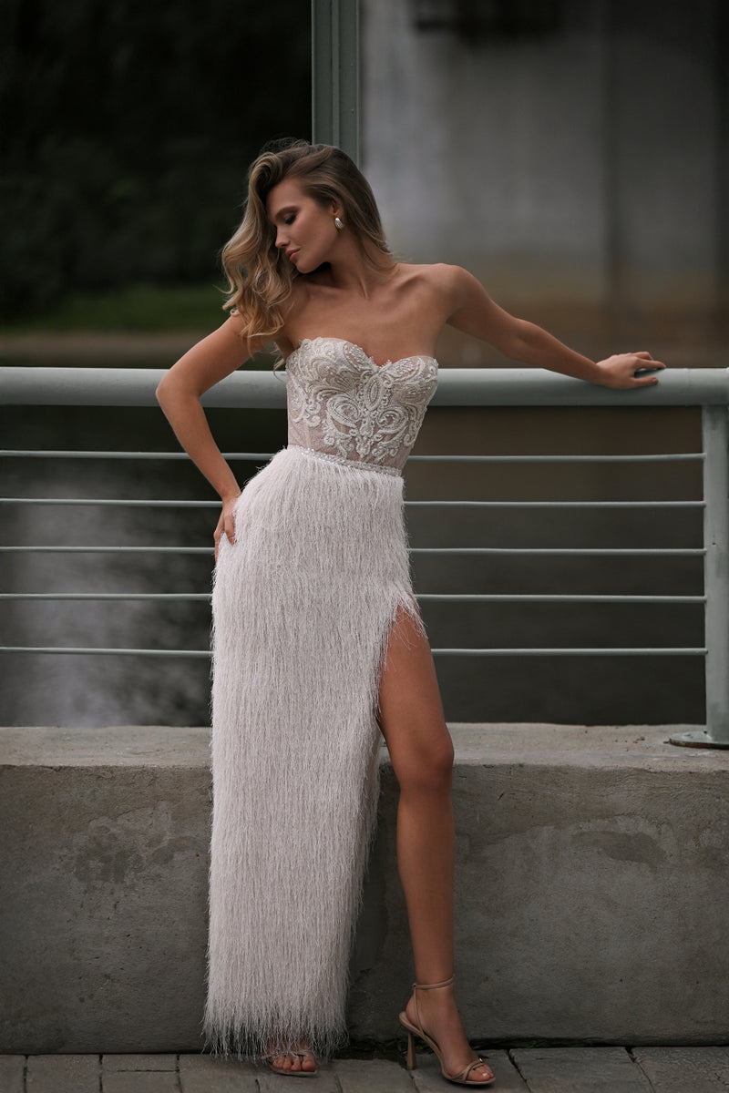 Are Vuse Pods Made In China Strapless Corset Gown with Fringe Skirt Slit Are Vuse Pods Made In China Strapless Corset Gown with Fringe Skirt Slit