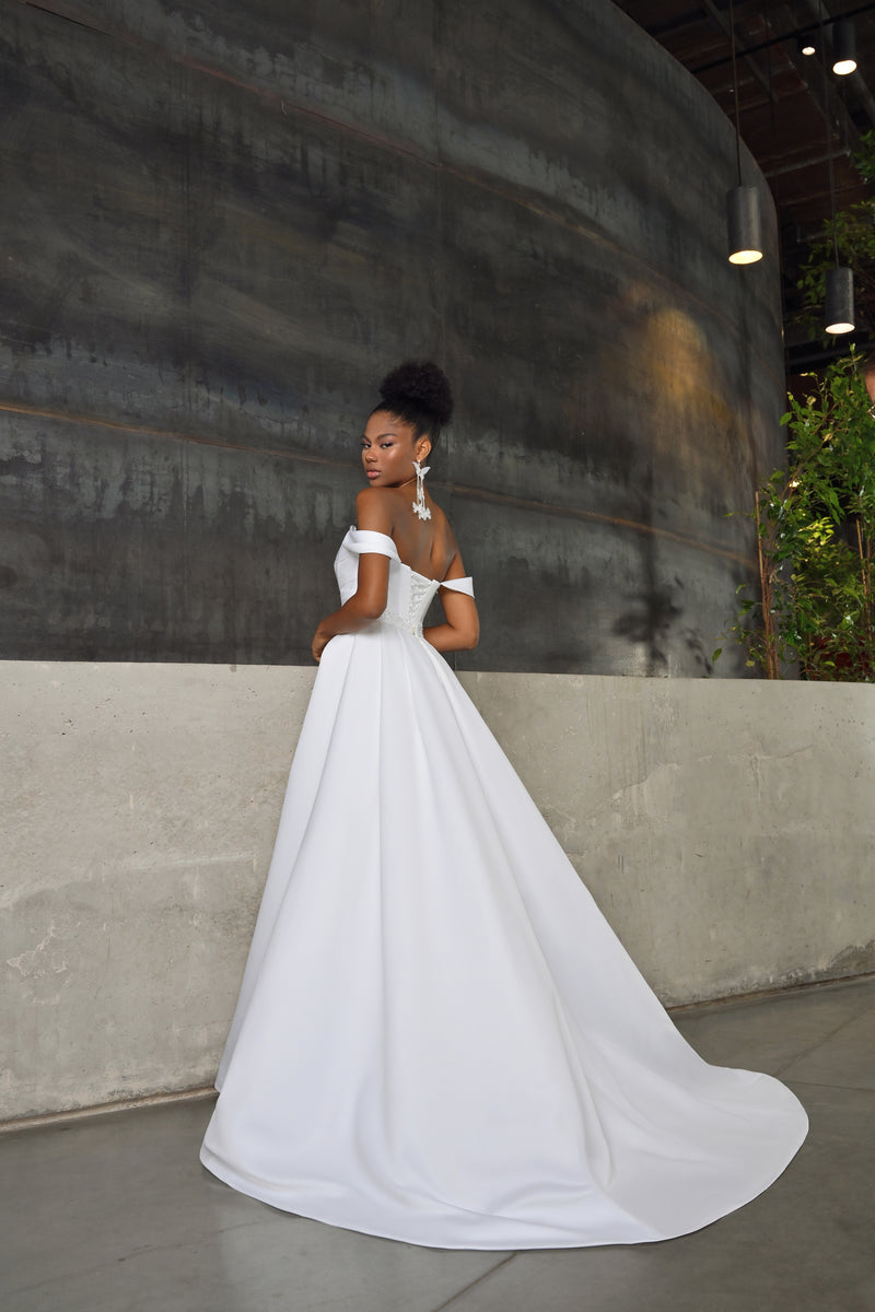 Off-hombro sirena minimalista sexy vestido de novia con sobrefalda
