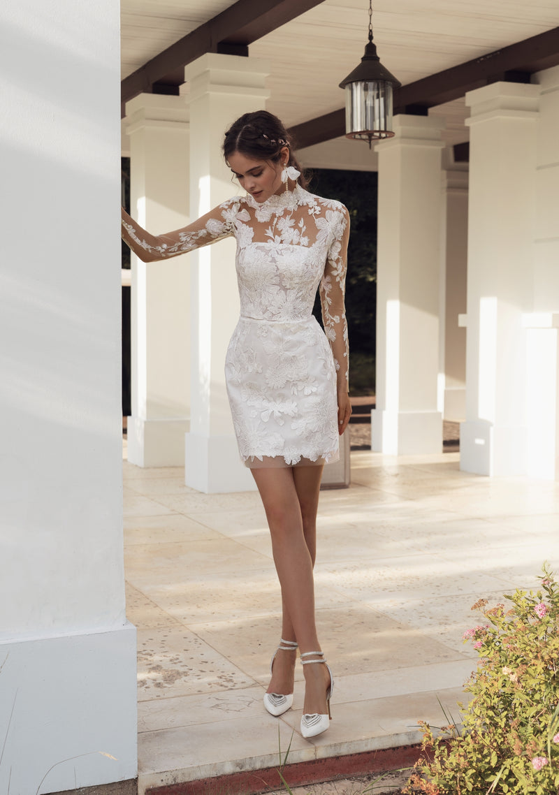 4 in One: Lace Wedding Dress with Removable Overskirt and Bolero HAREM's Brides 4 in One: Lace Wedding Dress with Removable Overskirt and Bolero HAREM's Brides