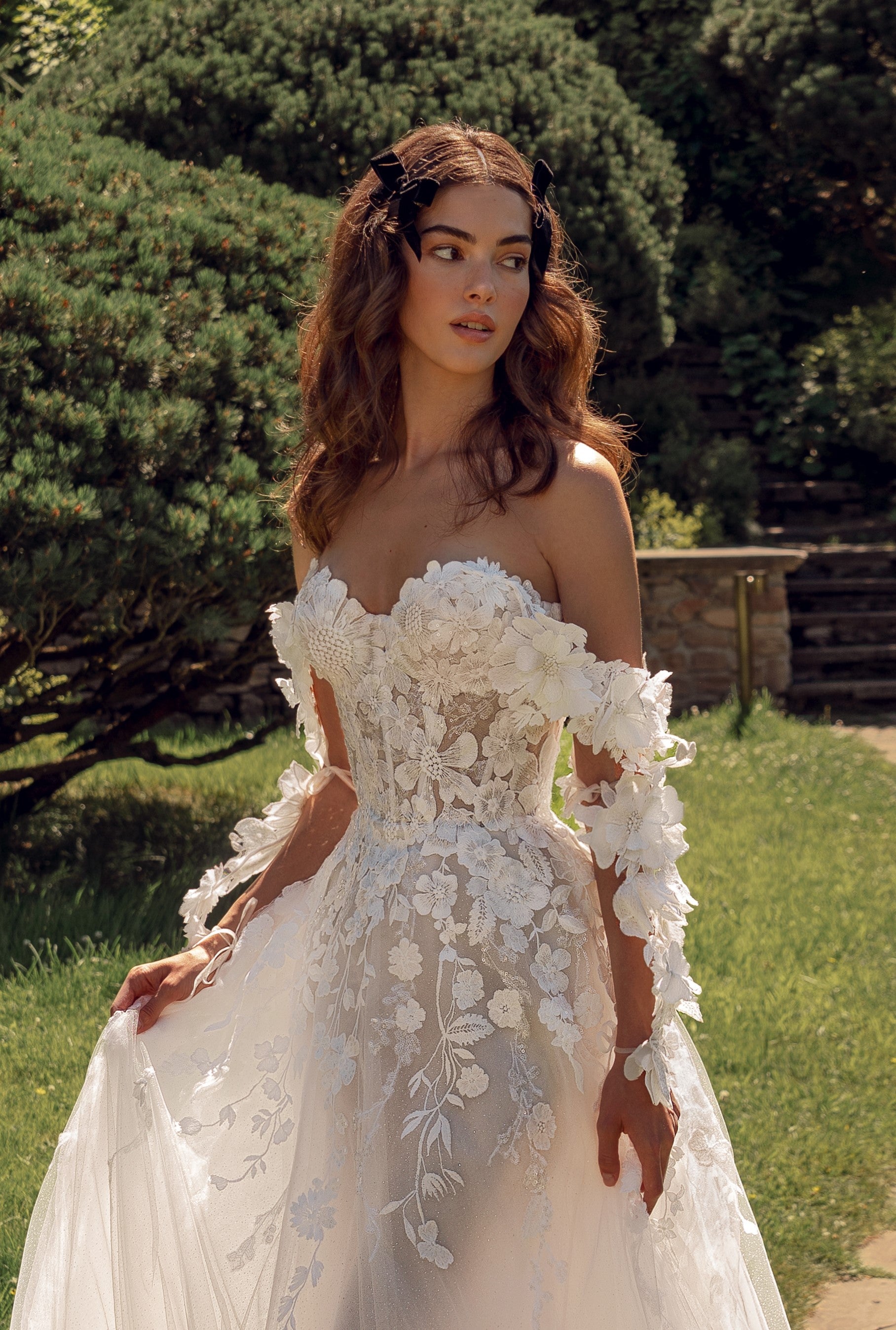 off shoulder neckline wedding dress Off-Shoulder Illusion Neck Floral Print Gown EU42 / Print-Feathers (Photo) old romances Rain Custom-Made Mermaid Off-shoulder
