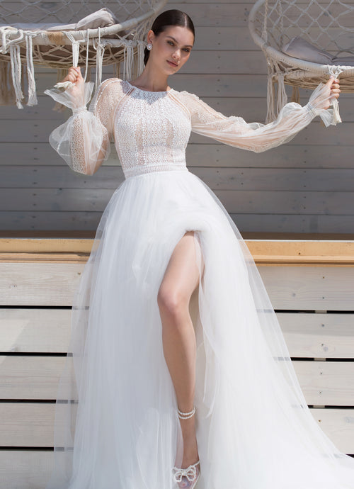 Elegante vestido de novia de encaje de manga larga y línea A