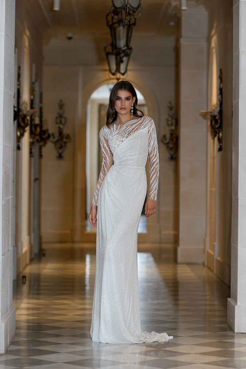 Modern Muse Sheath Wedding Gown with Asymmetrical Neckline EU34 Modern Muse Sheath Wedding Gown with Asymmetrical Neckline EU34