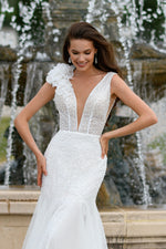 Sparkle V-Neck Trumpet Wedding Dress with Rose Shoulder