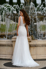 Sparkle V-Neck Trumpet Wedding Dress with Rose Shoulder