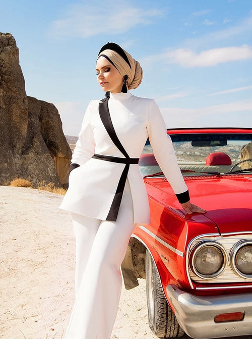Costume élégant pour femme noir et blanc - Deux pièces 