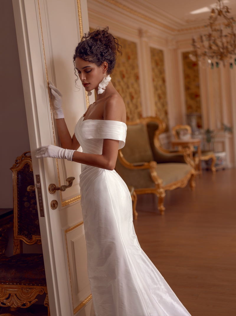off shoulder taffeta dress Off-Shoulder Natural Taffeta Ball Gown with Draped Bodice and Detachab –  HAREM's Brides