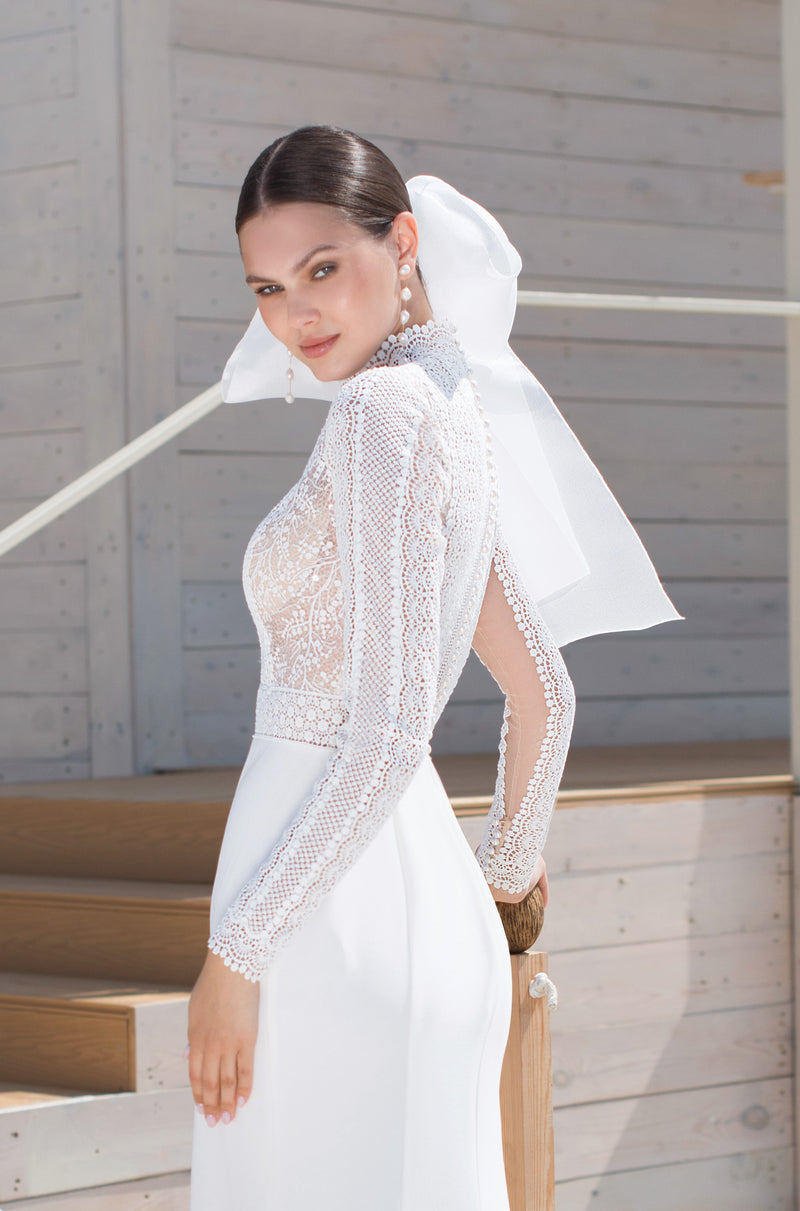 Elegant Long Sleeve Mermaid Wedding Dress