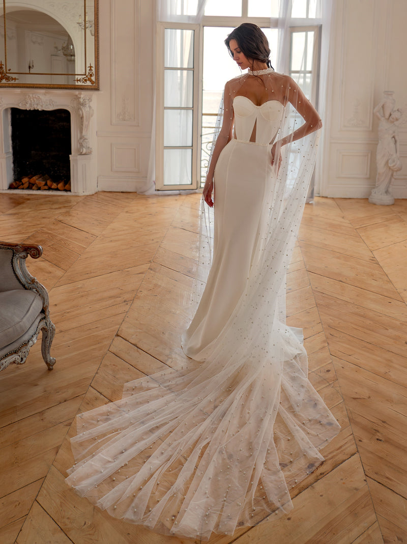 Strapless Crepe Mermaid Wedding Dress with Pearl-Embellished Cape | Mo HAREM's Brides Strapless Crepe Mermaid Wedding Dress with Pearl-Embellished Cape | Mo HAREM's Brides