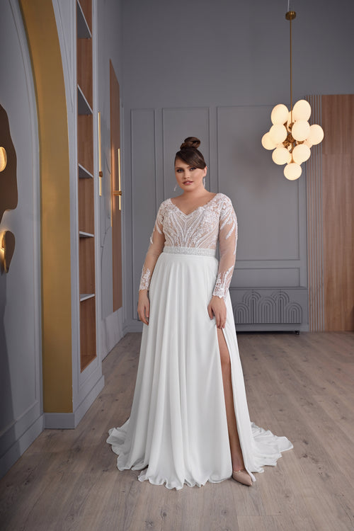 Robe de mariée trapèze à manches longues et taille plus