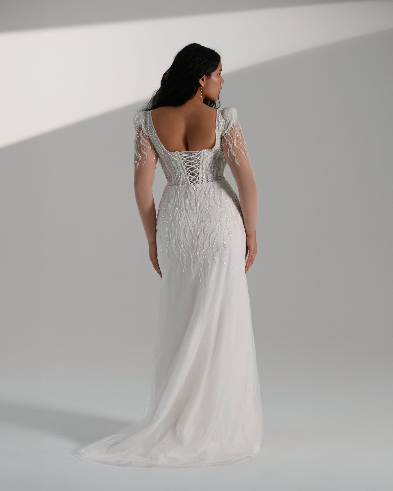 Long Sheer Sleeves Sparkling Square Neckline Corset Back Sheath Wedding Dress EU46 Long Sheer Sleeves Sparkling Square Neckline Corset Back Sheath Wedding Dress EU46