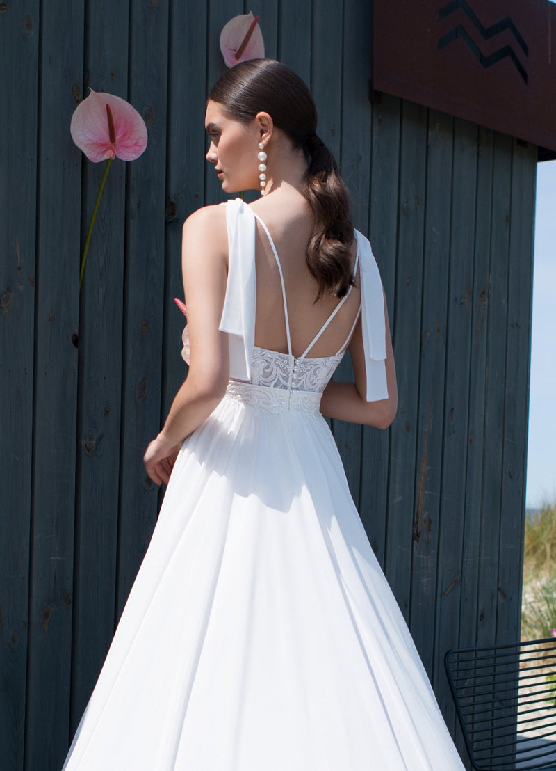 Delicate Sheath V-Neck Wedding Dress with Lace Top Delicate Sheath V-Neck Wedding Dress with Lace Top