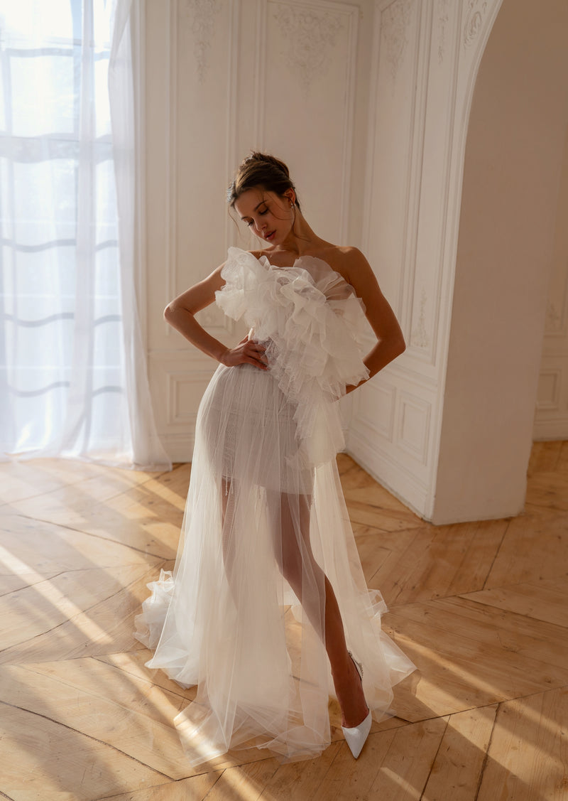 Ruffled Lace Mini Wedding Dress with Strapless Corset Bodice & Detachable Euro Tulle Overskirt | Modern Art Couture EU34 Ruffled Lace Mini Wedding Dress with Strapless Corset Bodice & Detachable Euro Tulle Overskirt | Modern Art Couture EU34