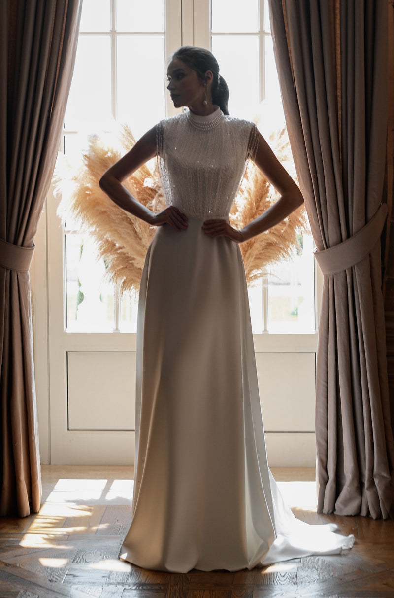 Exquisite Sparkle Wedding Dress with a Beautiful Fringe Top