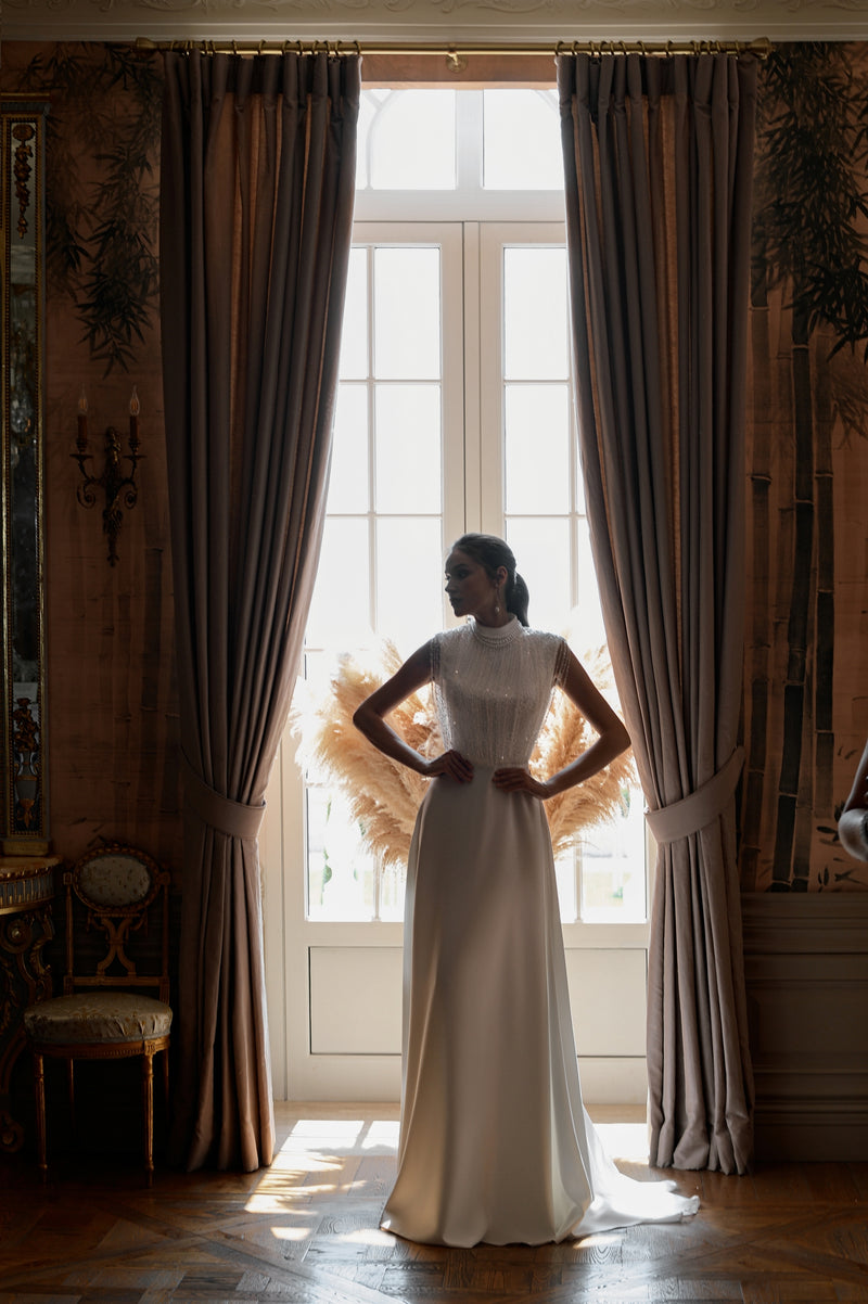 Exquisite Sparkle Wedding Dress with a Beautiful Fringe Top