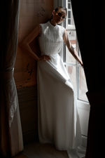 Exquisite Sparkle Wedding Dress with a Beautiful Fringe Top