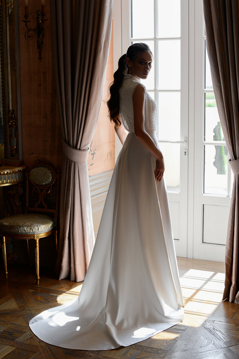 Exquisite Sparkle Wedding Dress with a Beautiful Fringe Top
