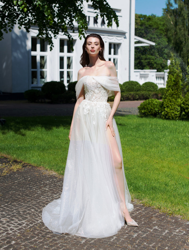 Robe de mariée trapèze sexy à épaules dénudées avec short