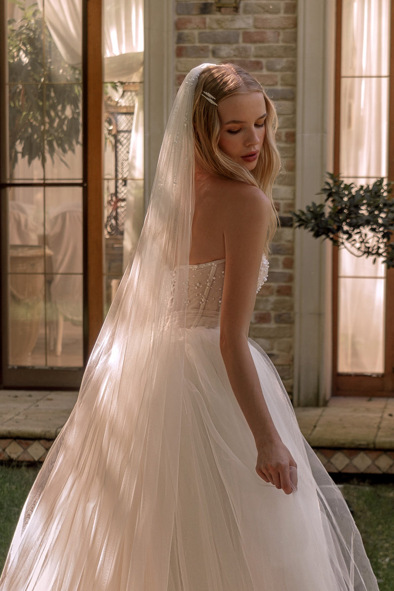 Pearly Top Strapless Princess Wedding Gown with Veil – HAREM's Brides Pearly Top Strapless Princess Wedding Gown with Veil – HAREM's Brides