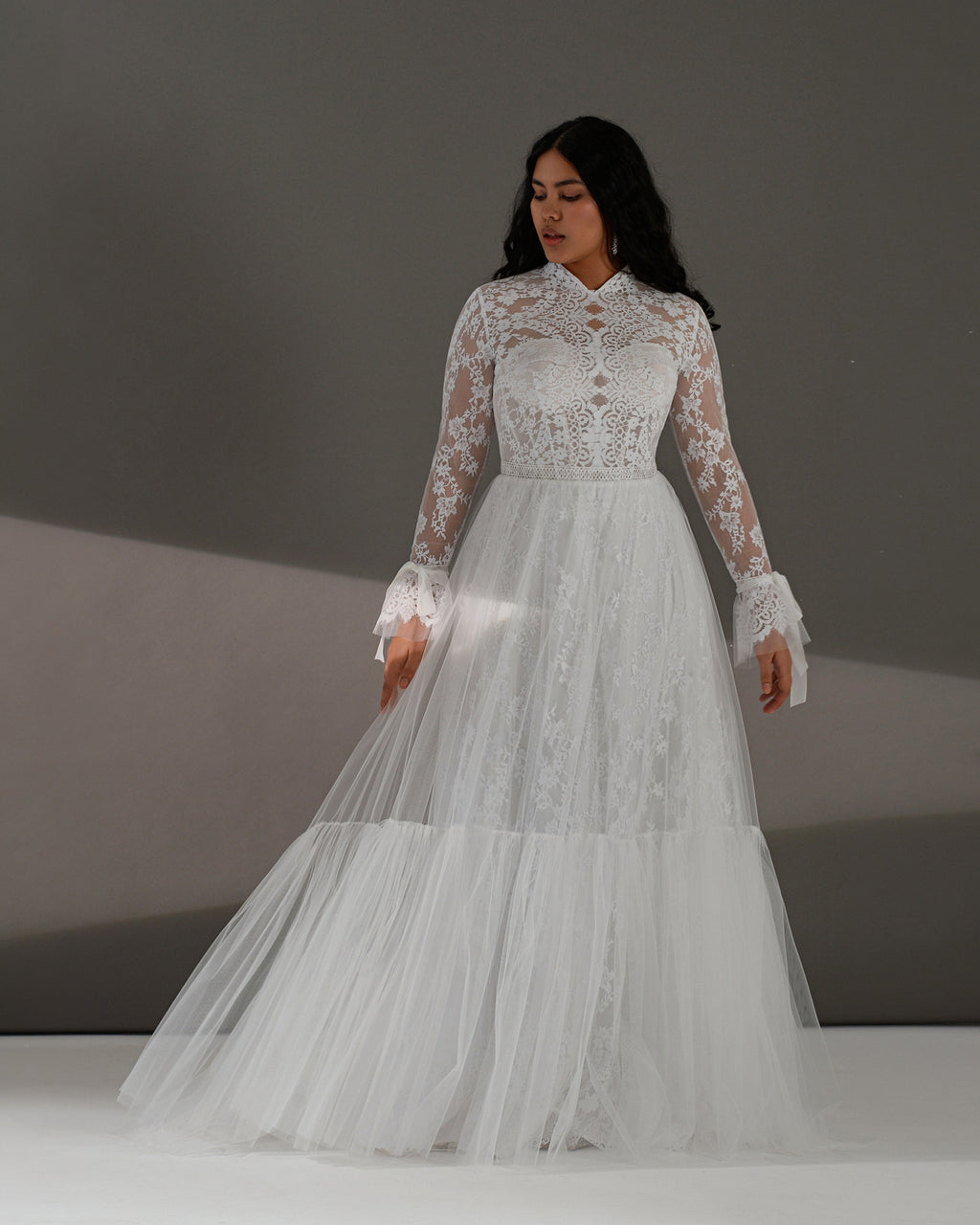hippie long sleeve wedding dress Boho Wedding Dress Lace A-Line With Train Backless Long Sleeves V-Neck  White Hippie Bridal Dresses Free Customization