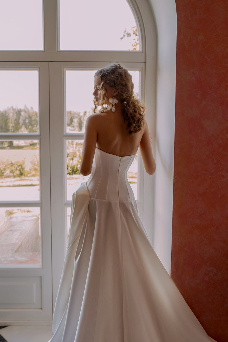 inner corset wedding dress 20 Beautiful Corset & Corset Back Wedding Dresses