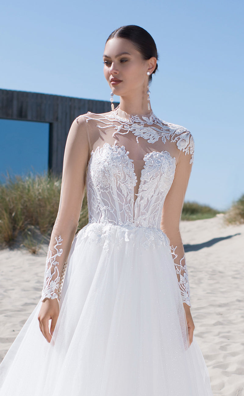 Robe de mariée trapèze à manches longues transparentes avec un superbe haut en dentelle