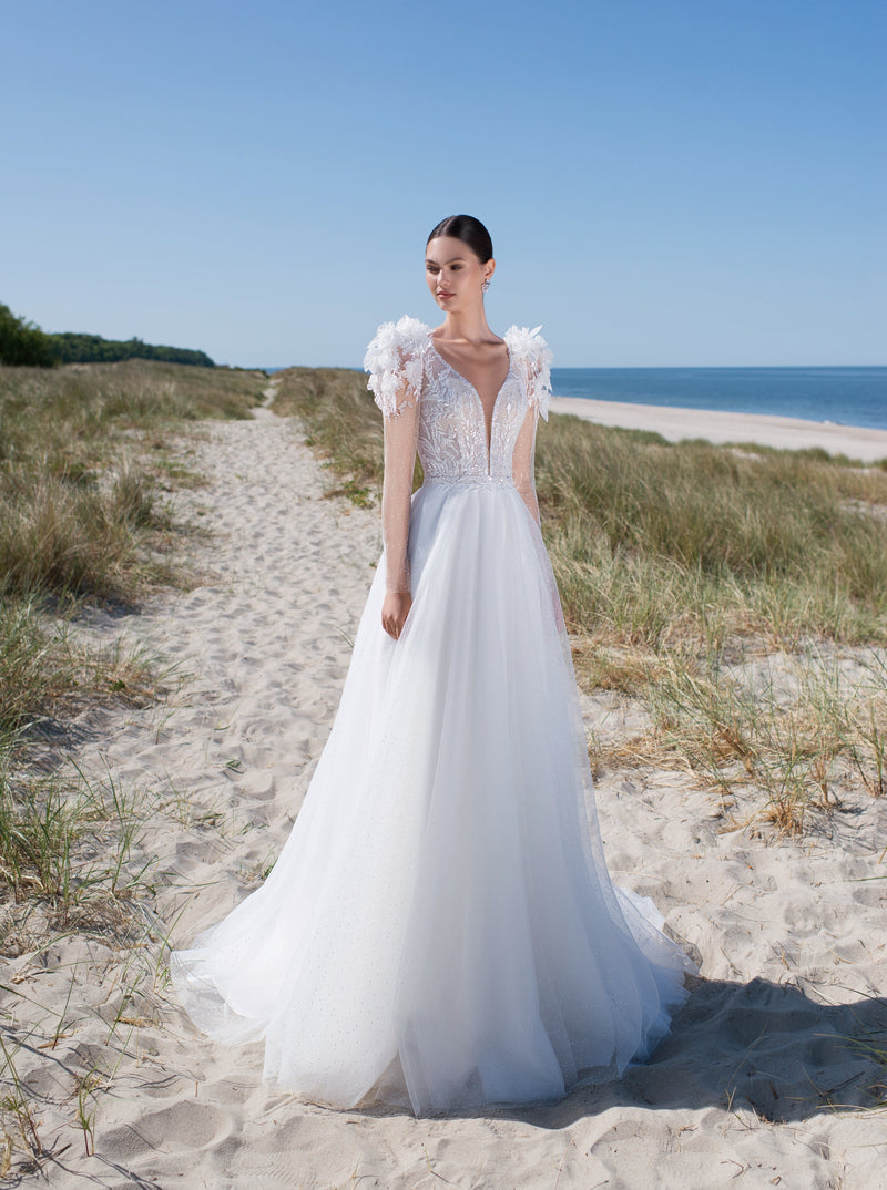 Fabuloso vestido de novia evasé de manga larga con flores en 3D en el hombro