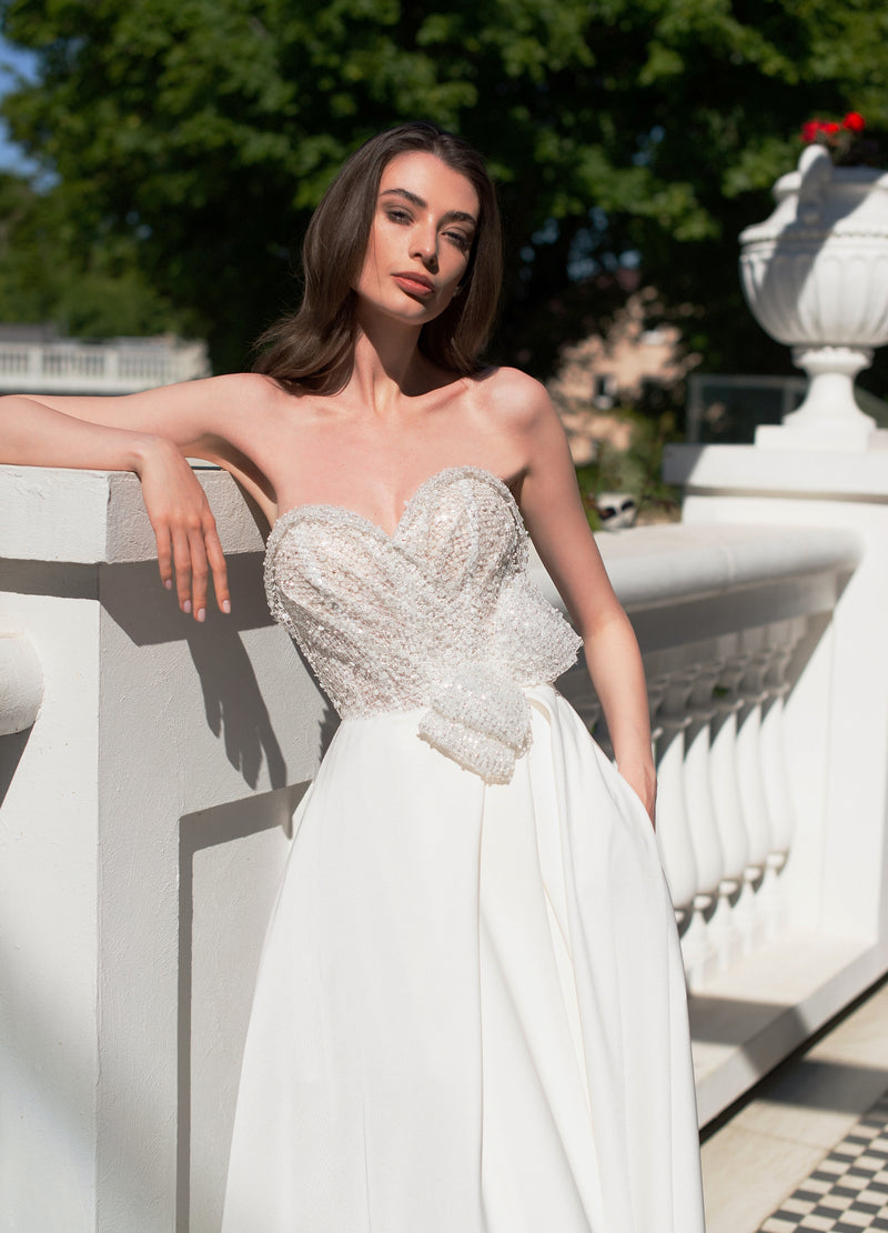 Robe de mariée trapèze sans bretelles en forme de cœur avec poches