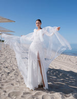 Vestido de novia de corte A con cuello en V y exquisitas mangas largas de encaje