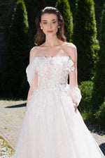 Vestido de novia romántico de corte A con adornos 3D