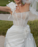 Vestido de novia sirena sin tirantes con flores tridimensionales