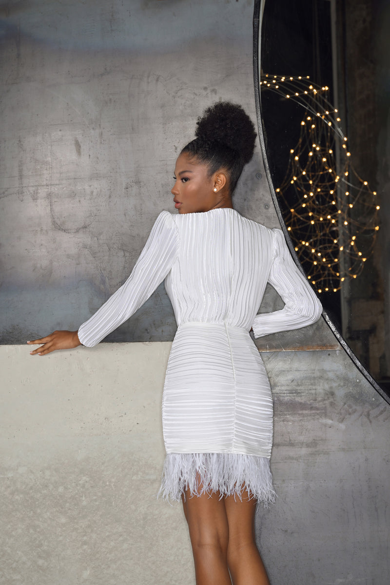 Robe courte blanche en soie a manches longues et col en V HAREM s Brides