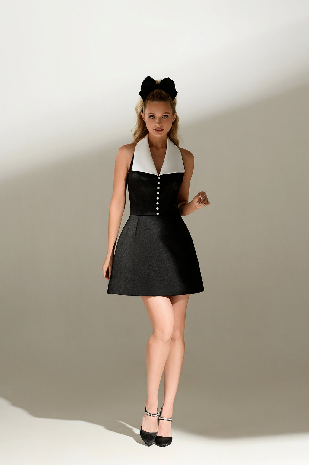 Black and White Collar Sleeveless Mini Dress with Bow Blue-monochrome / EU32